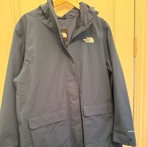 North Face Women's City Breeze Hooded Rain Parka II